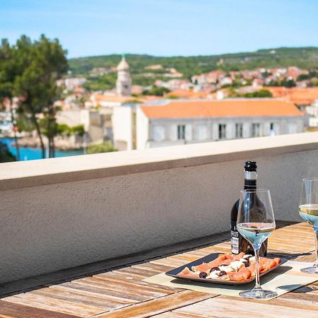 Seaside Apartments Petar Кърк Екстериор снимка