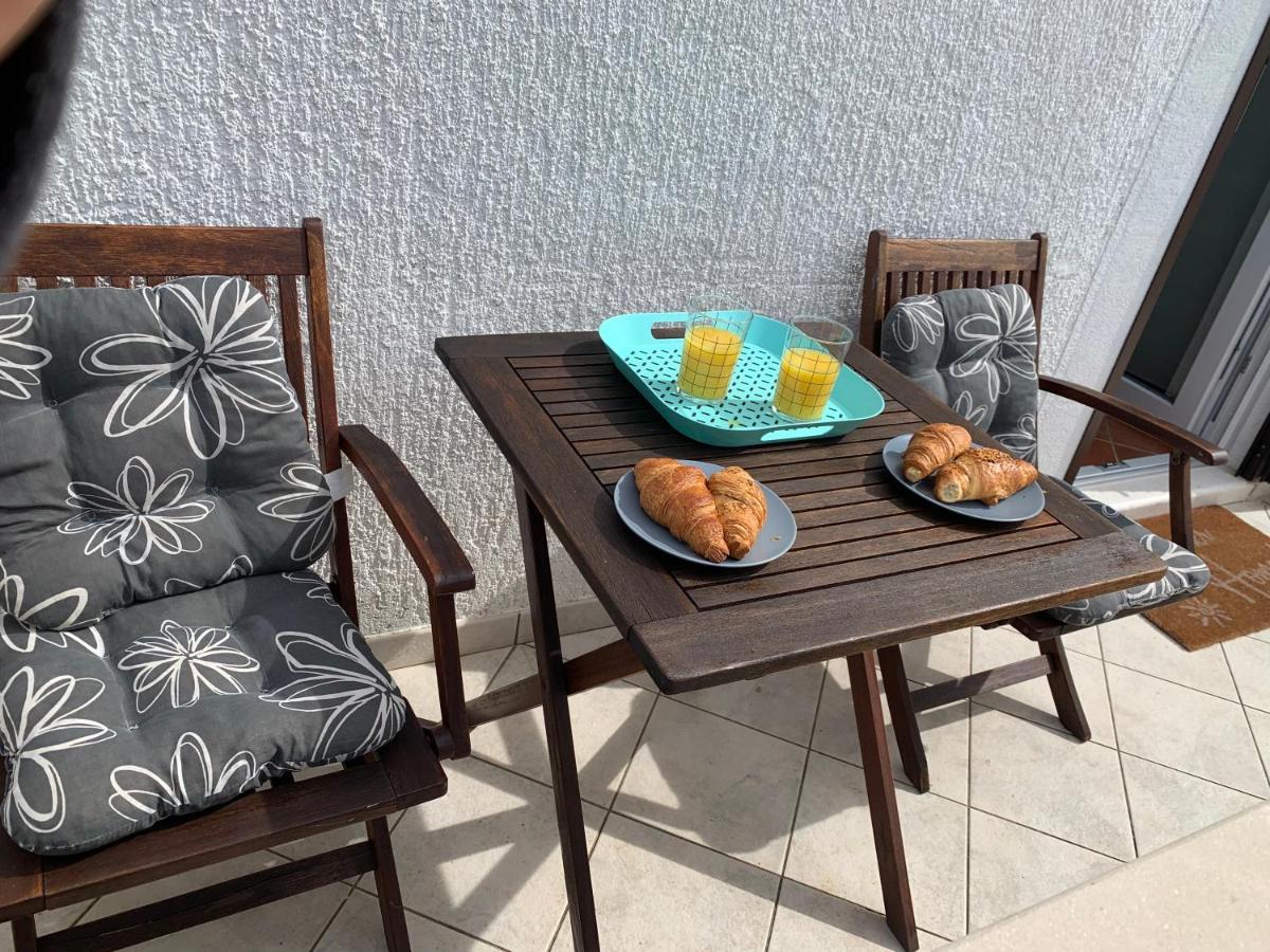 Seaside Apartments Petar Кърк Екстериор снимка