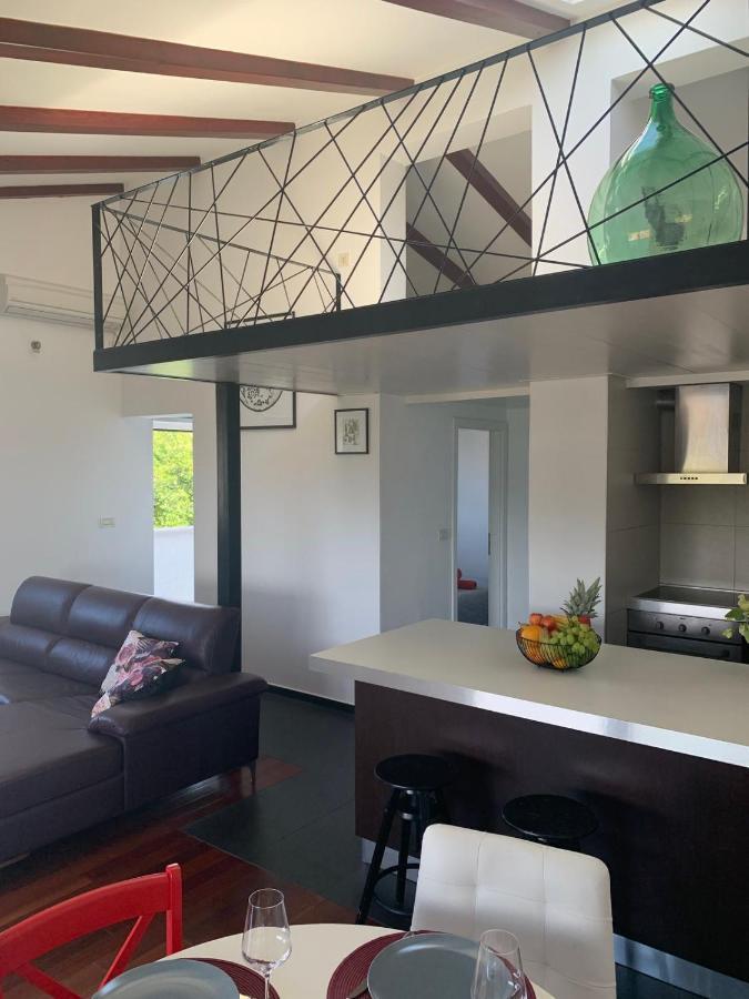 Seaside Apartments Petar Кърк Екстериор снимка