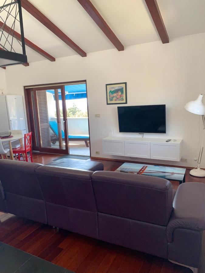 Seaside Apartments Petar Кърк Екстериор снимка