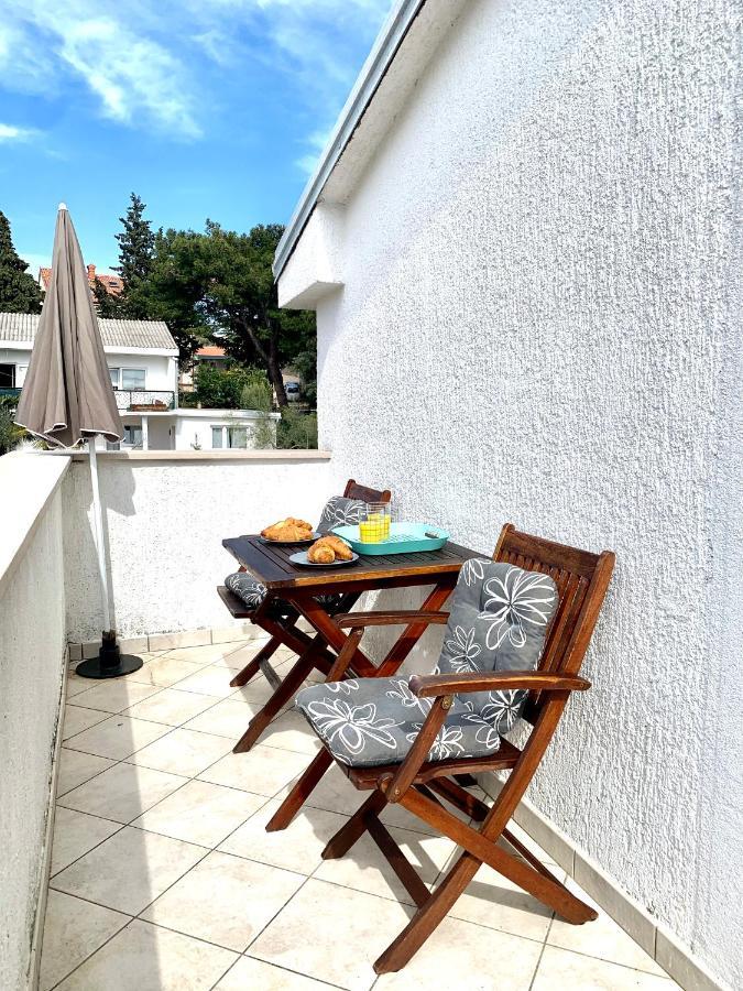 Seaside Apartments Petar Кърк Екстериор снимка