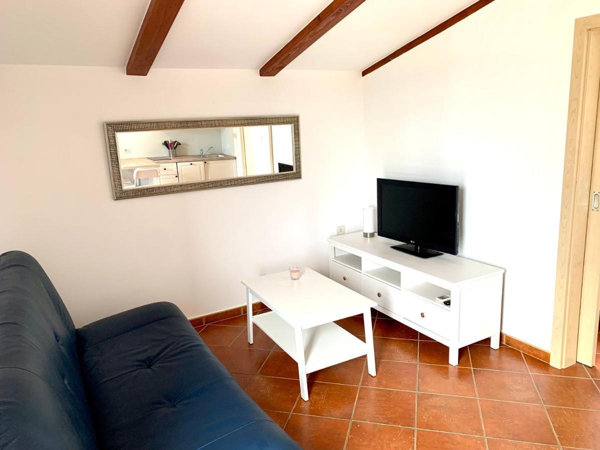 Seaside Apartments Petar Кърк Екстериор снимка