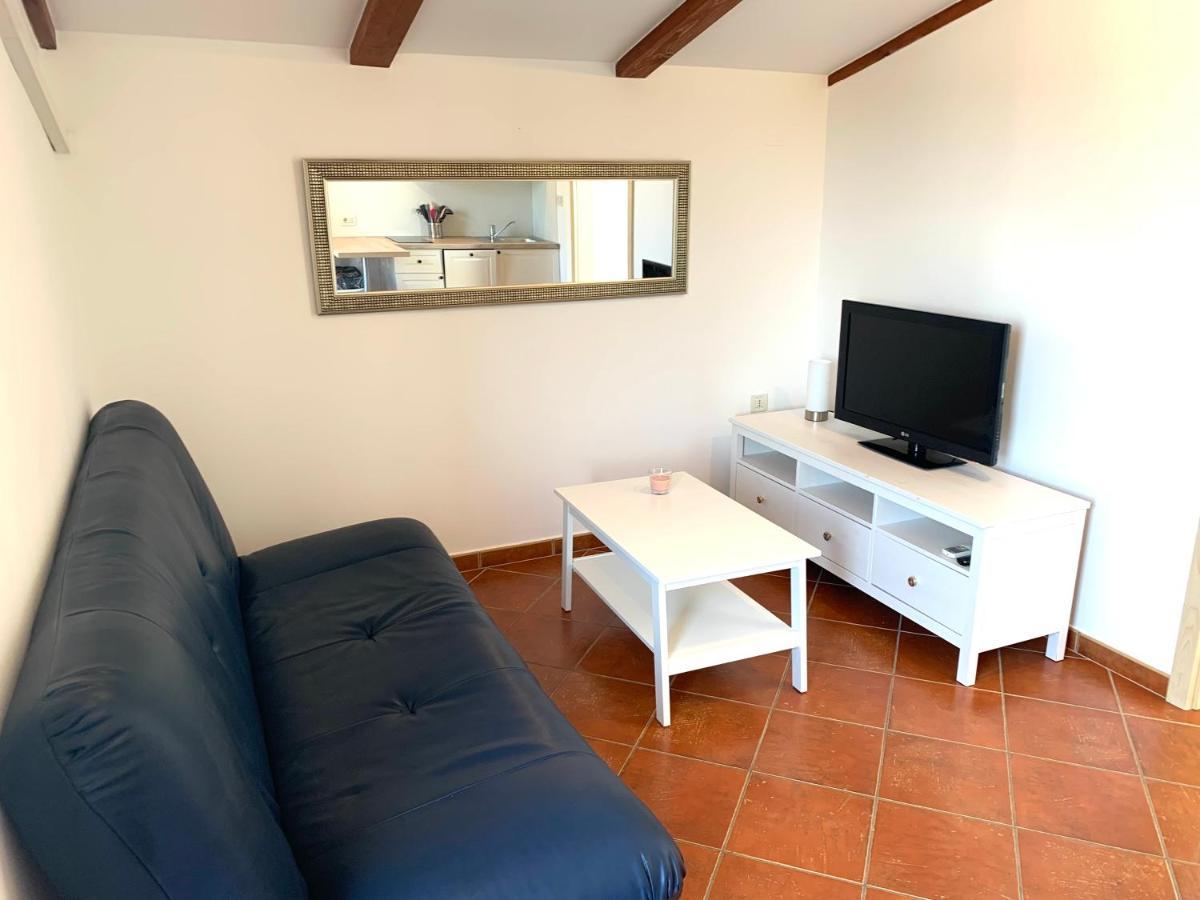 Seaside Apartments Petar Кърк Екстериор снимка