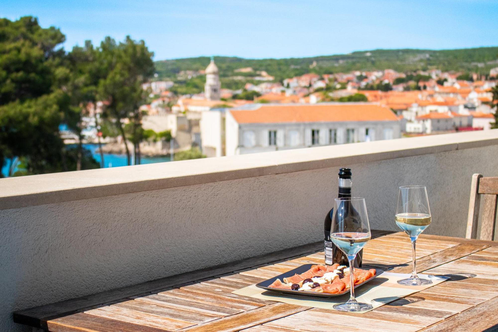 Seaside Apartments Petar Кърк Екстериор снимка
