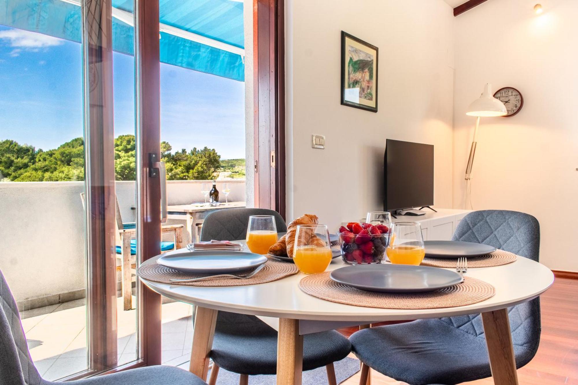 Seaside Apartments Petar Кърк Екстериор снимка